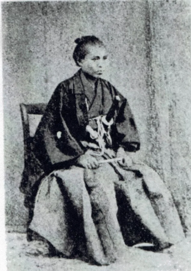 雲井龍雄