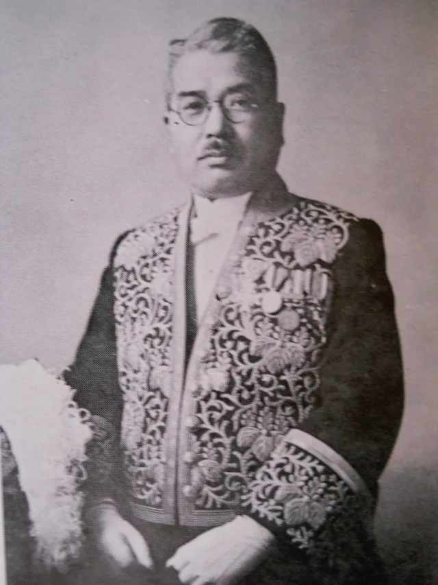 手島栄