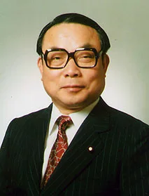 谷洋一