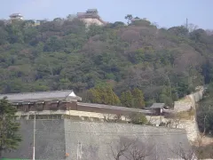 足立重信
