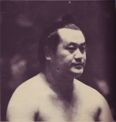 信夫山治貞