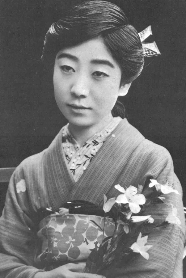 川田芳子