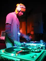 DJスプーキー