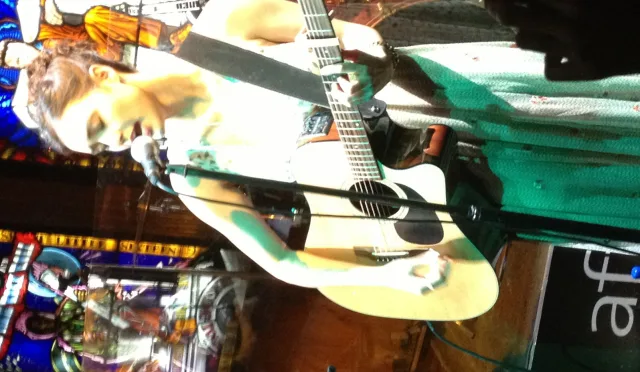 Dia Frampton