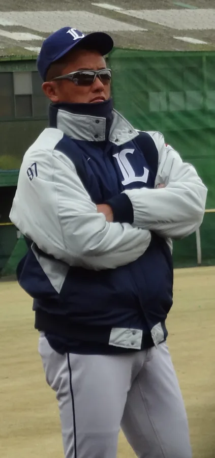 石井貴
