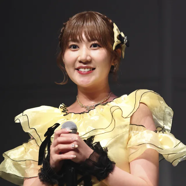 篠原栞那