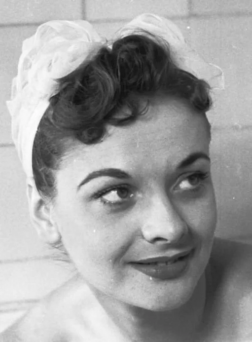 Jacqueline Hill