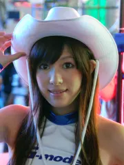 高塚麻奈