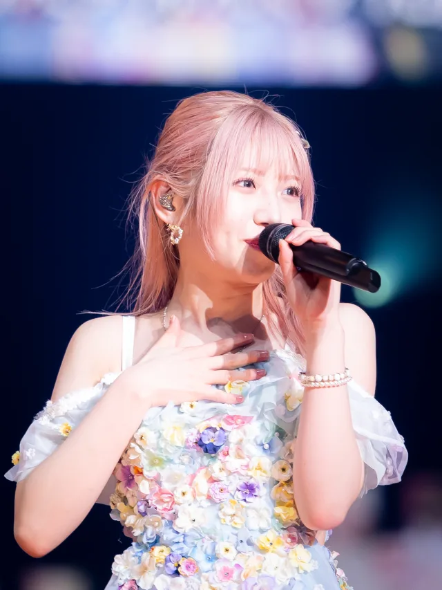 村山彩希