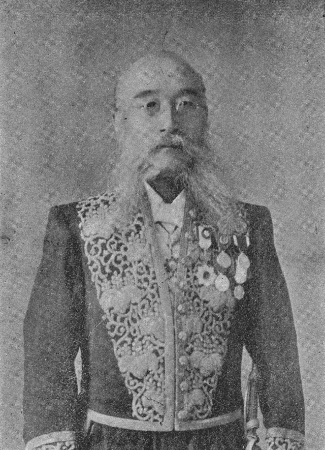 千坂高雅