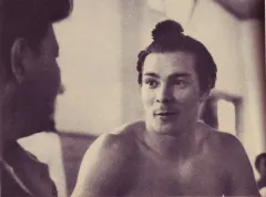 明武谷力伸
