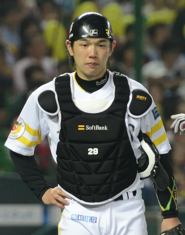 山崎勝己