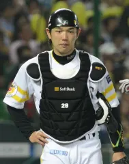 山崎勝己