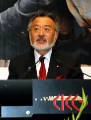 東祥三