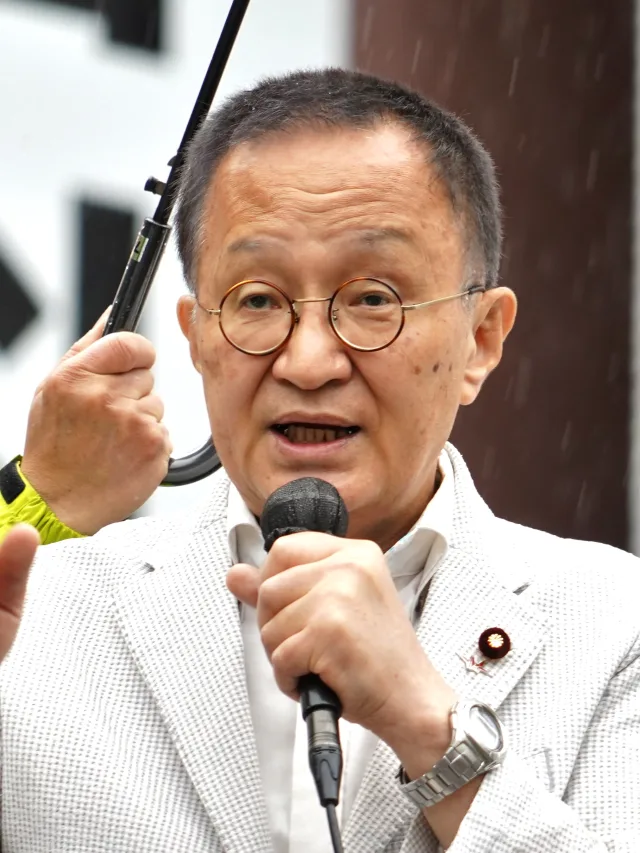 笠井亮