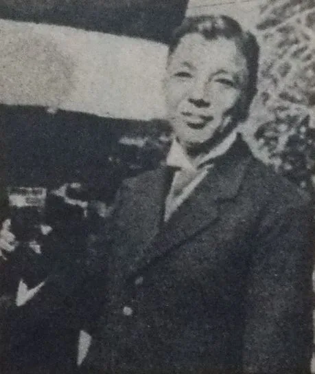 望月軍四郎