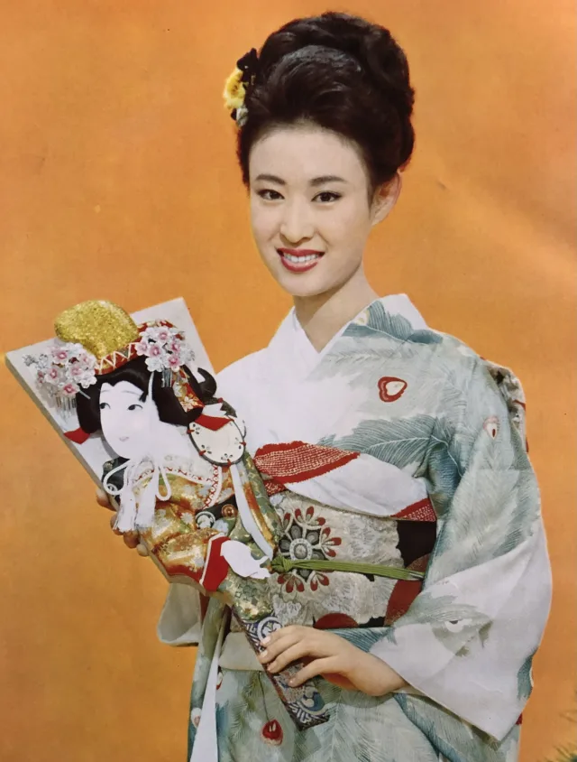 三田佳子