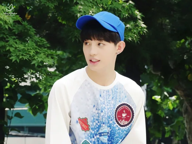 Jinhoo