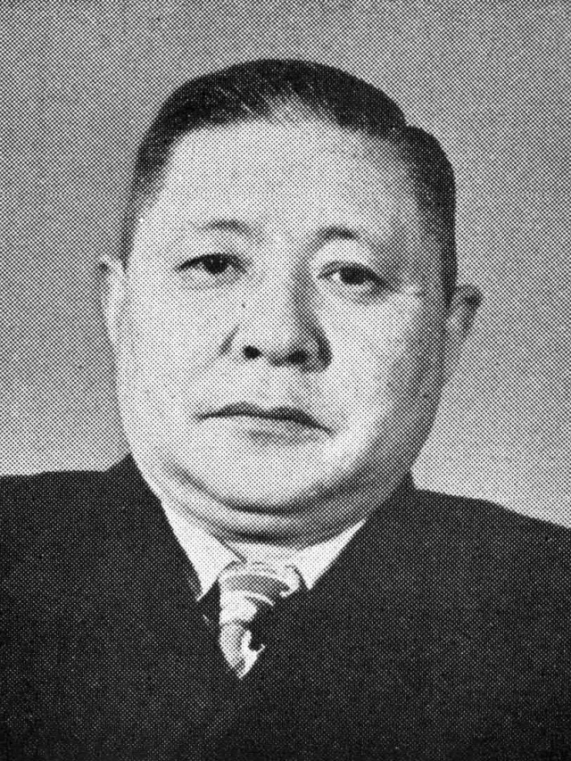 井野碩哉