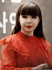 パク・ボム