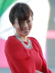 釈由美子