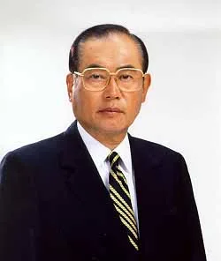 藤本孝雄
