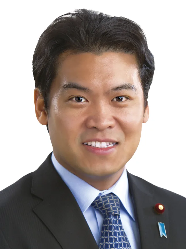 鷲尾英一郎