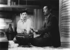 三村秀子