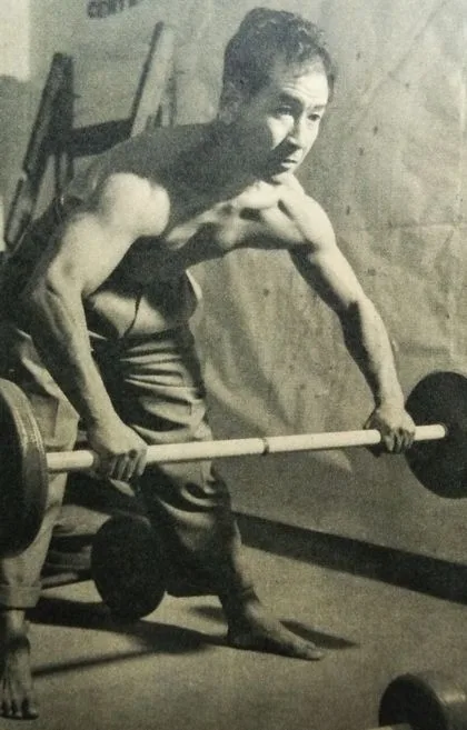 佐伯秀男