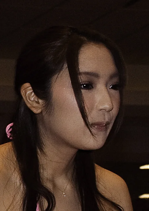 神咲詩織