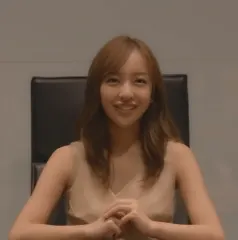 板野友美