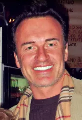 ジュリアン・マクマホン