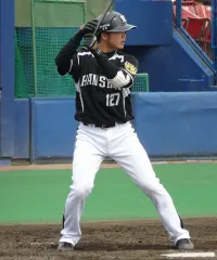 穴田真規