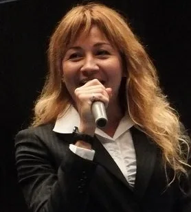 クリステル・チアリ