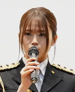 山崎怜奈