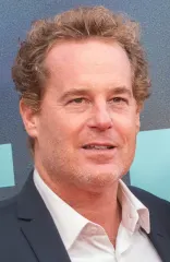 アダム・ジェームズ