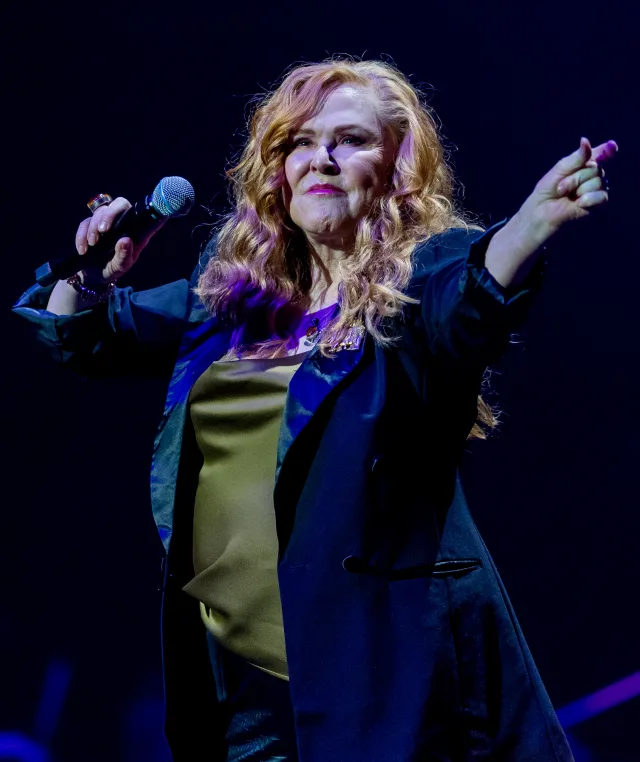 Carol Decker