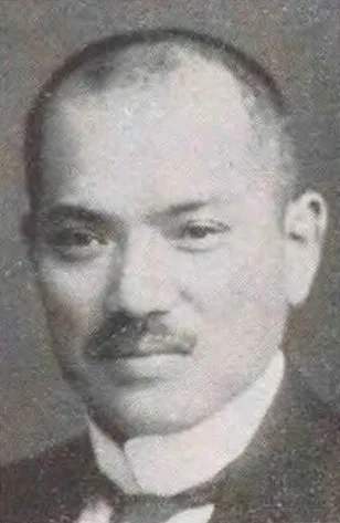 山川端夫