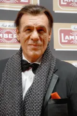 ロバート・デヴィ