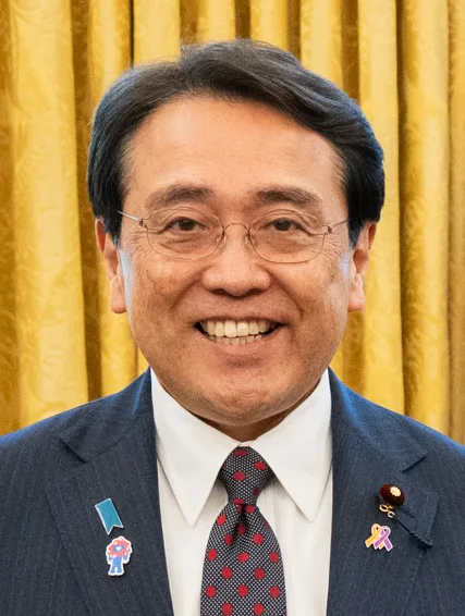 赤沢亮正