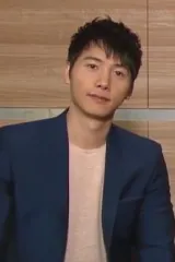 イ・サンウ