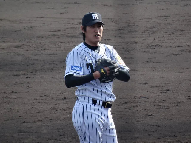 小嶋達也