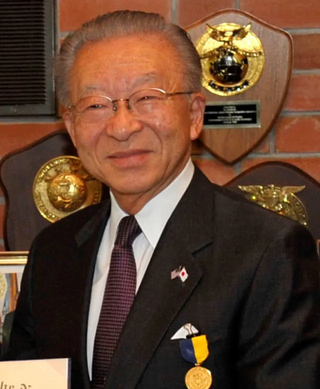 伊藤義郎