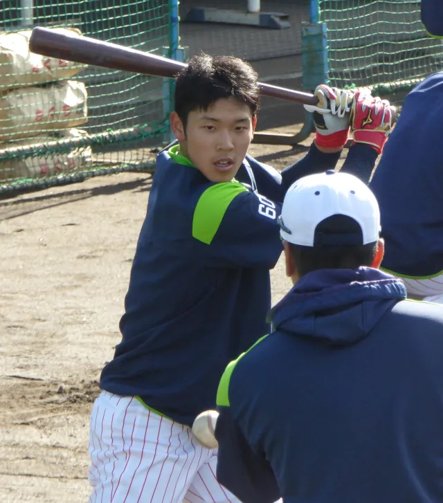 武岡龍世