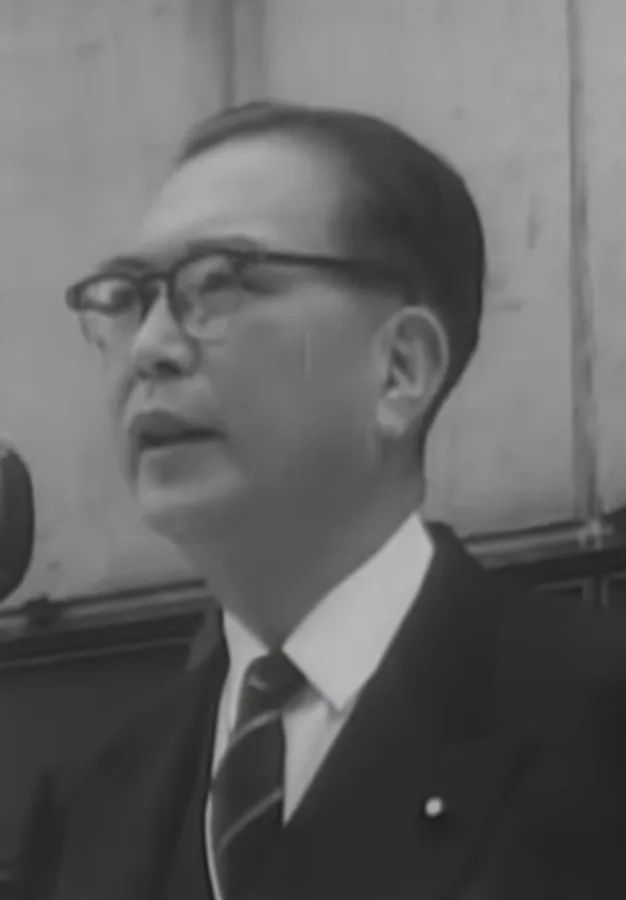藤枝泉介