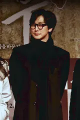シム・ジホ