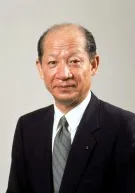 西室泰三