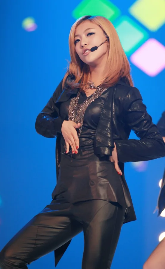 ルナ (韓国歌手)