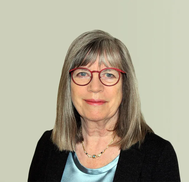 Carol Leader