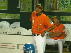 中島輝士